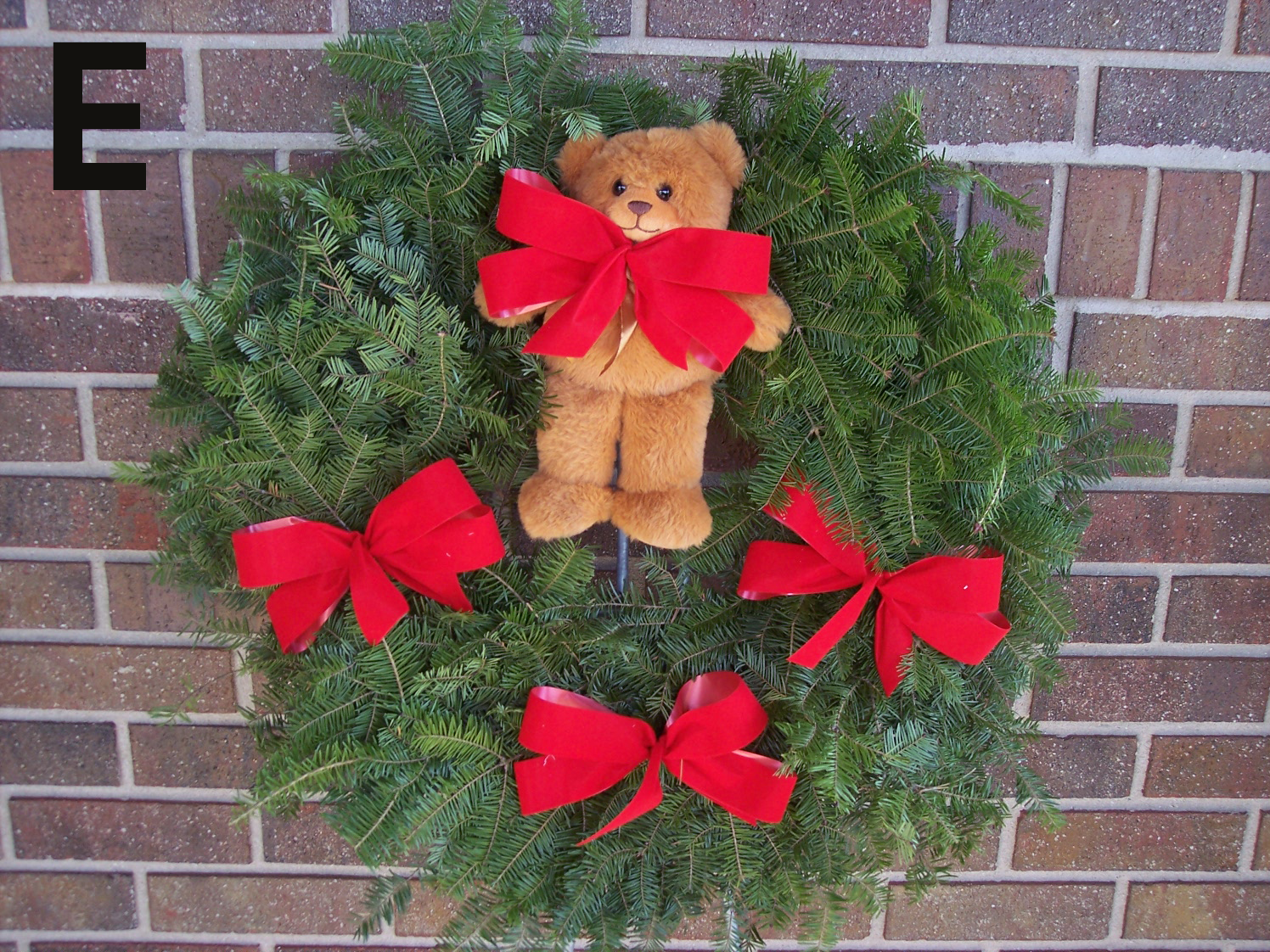 WREATH E